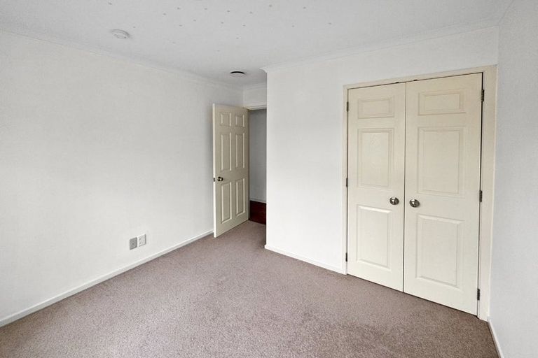 Photo of property in 20a Heyington Way, East Tamaki Heights, Auckland, 2016