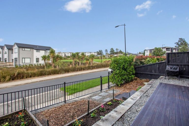 Photo of property in 7b Podgora Avenue, Kumeu, 0810