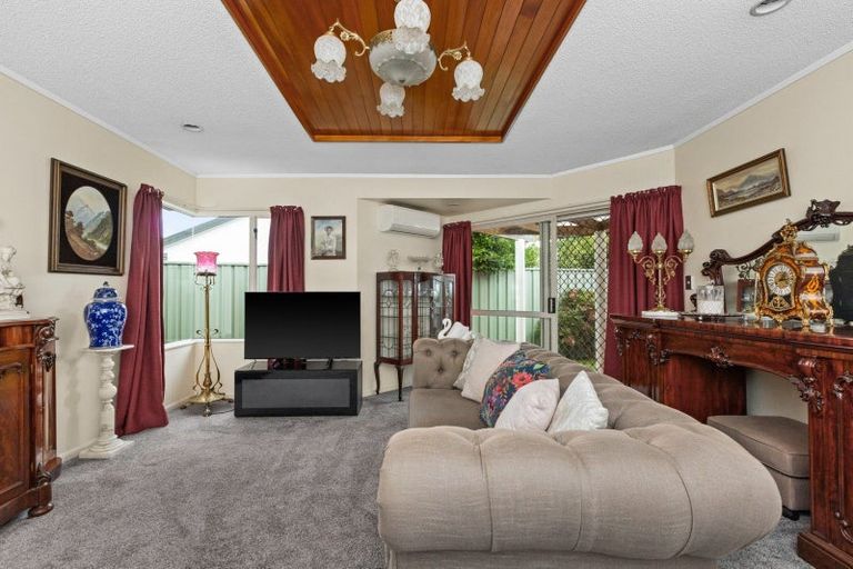 Photo of property in 11b Cheval Place, Taradale, Napier, 4112