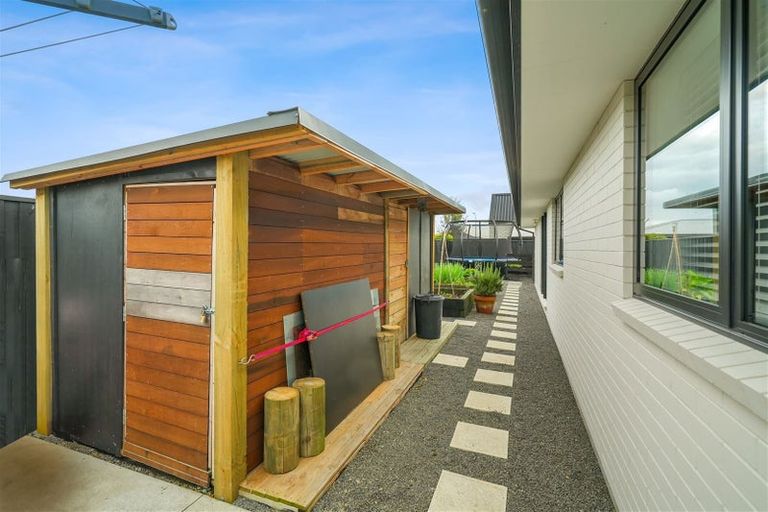 Photo of property in 24 Longcot Drive, Rolleston, 7615