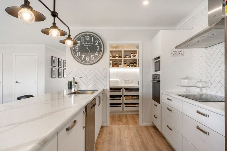 Photo of property in 17 Manatu Close, Whangamata, 3691