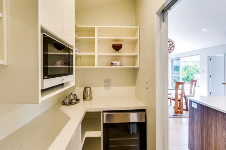 Photo of property in 2b Moeller Street, Taradale, Napier, 4112