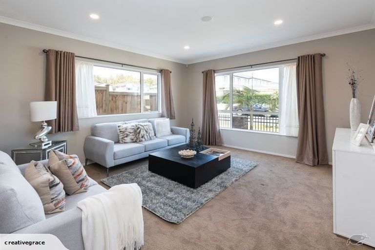 Photo of property in 3 Creggan Crescent, Flat Bush, Auckland, 2019