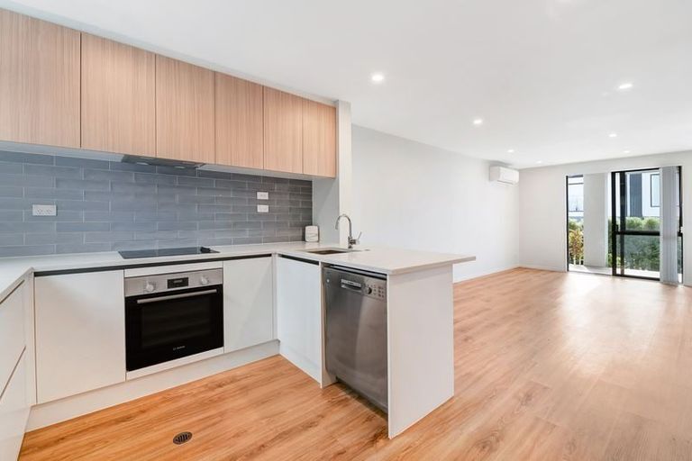 Photo of property in 5 Hinonga Loop, Silverdale, 0932