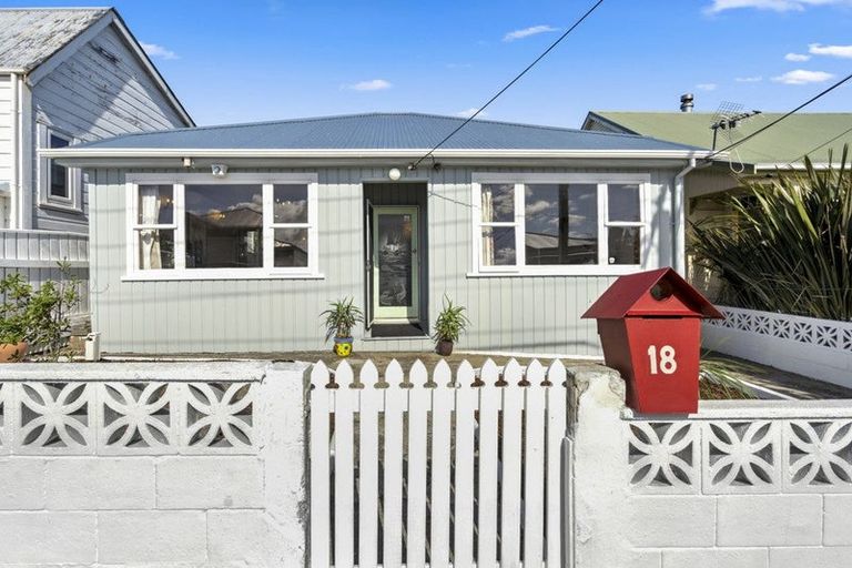 Photo of property in 18 Harper Street, Newtown, Wellington, 6021