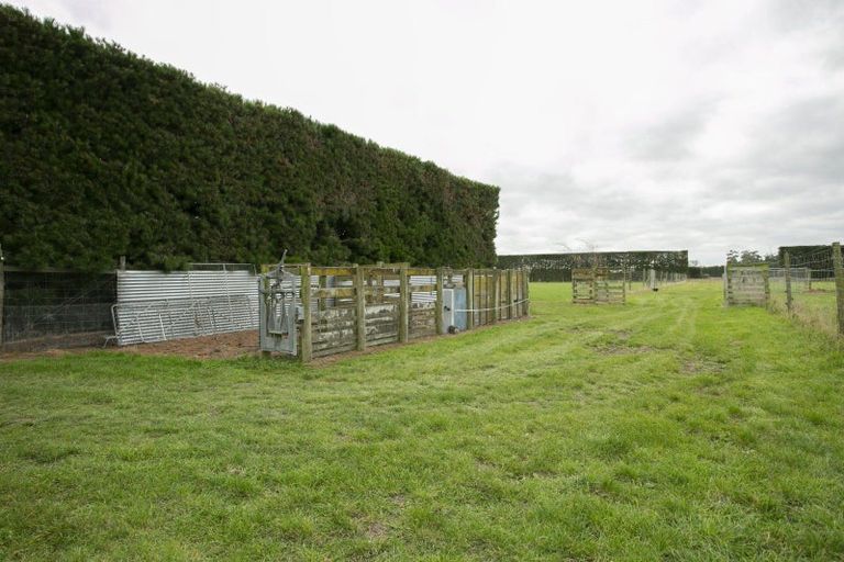 Photo of property in 1371 Longbeach Road, Eiffelton, Ashburton, 7774