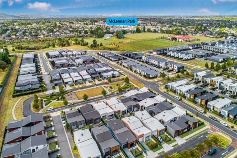 Photo of property in 6 Gallantry Crescent, Papakura, 2110