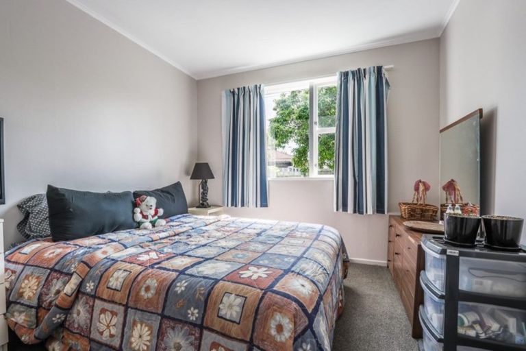 Photo of property in 39 Gray Avenue, Paraparaumu Beach, Paraparaumu, 5032