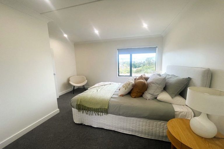 Photo of property in 33 Parkwood Avenue, Westgate, Auckland, 0614