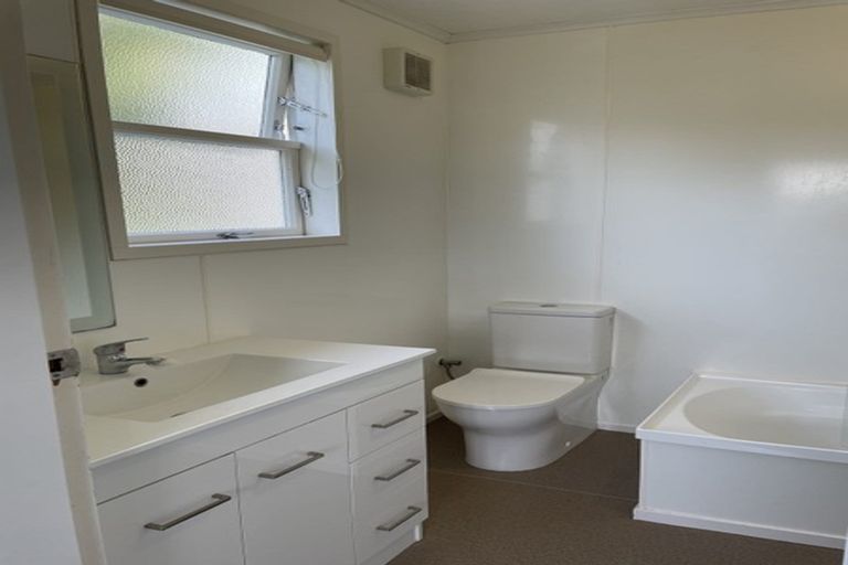 Photo of property in 12f2 Norna Crescent, Kelburn, Wellington, 6012