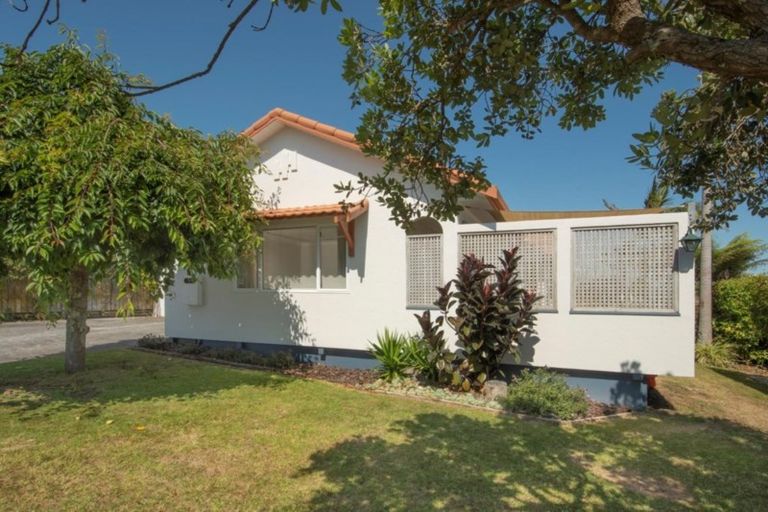 Photo of property in 22 Lucerne Place, Welcome Bay, Tauranga, 3112