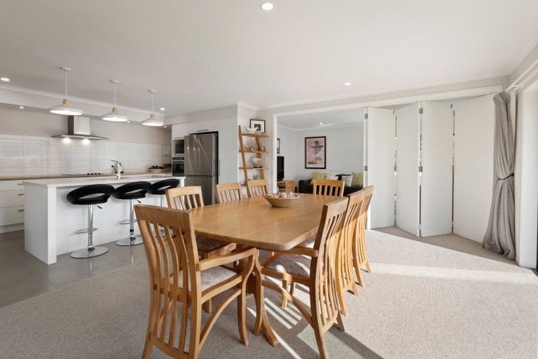 Photo of property in 6 Vantage Place, Omokoroa, 3114
