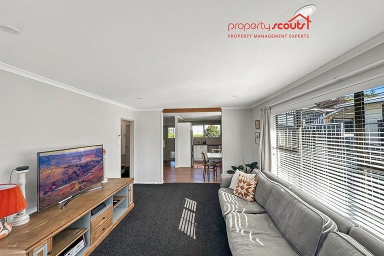 Photo of property in 2 Whitechapel Grove, Stokes Valley, Lower Hutt, 5019