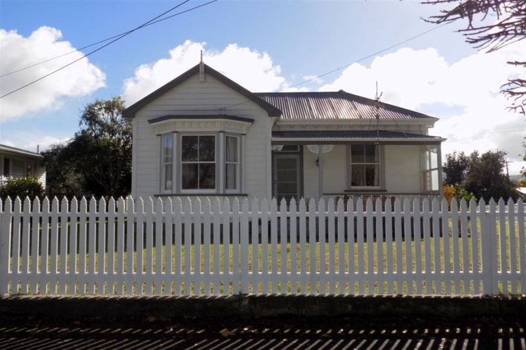 Photo of property in 14 Featon Road, Waihi, 3610