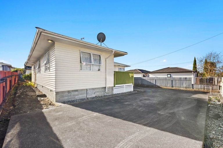 Photo of property in 12 Ivon Road, Otara, Auckland, 2023