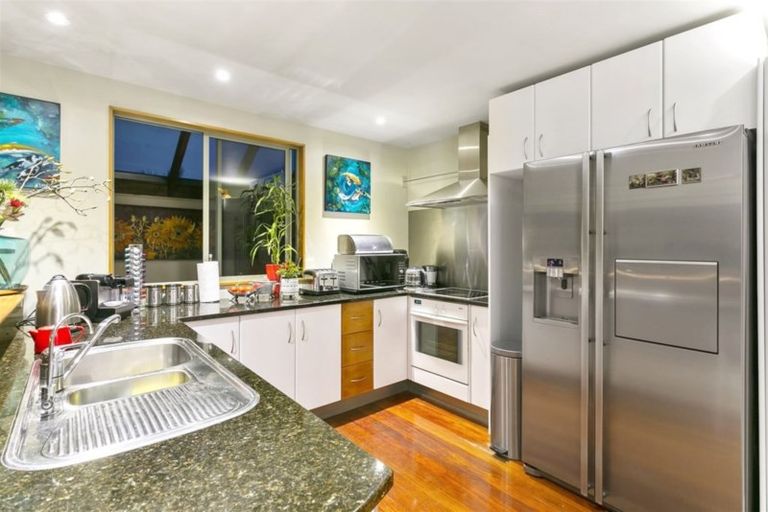 Photo of property in 14 Hastings Road, Mairangi Bay, Auckland, 0630