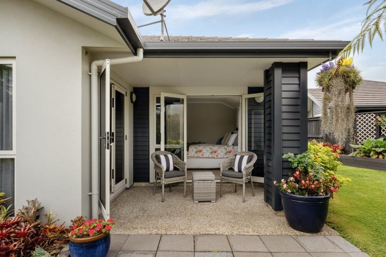 Photo of property in 21 Bridgewater Way, Pyes Pa, Tauranga, 3112