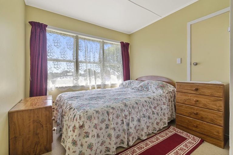 Photo of property in 11 Hooks Road, Manurewa, Auckland, 2102