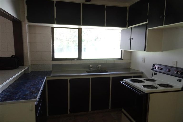 Photo of property in 2 Pamir Place, Welcome Bay, Tauranga, 3112
