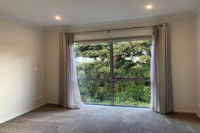 Photo of property in 7 Muriels View Lane, Massey, Auckland, 0614