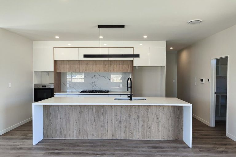 Photo of property in 8 Hoete Way, Tuakau, 2121