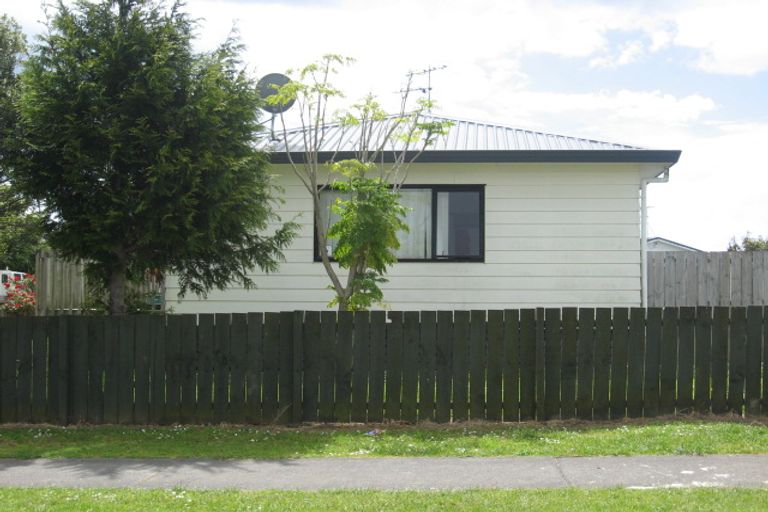 Photo of property in 1/8 Oratu Place, Manurewa, Auckland, 2102