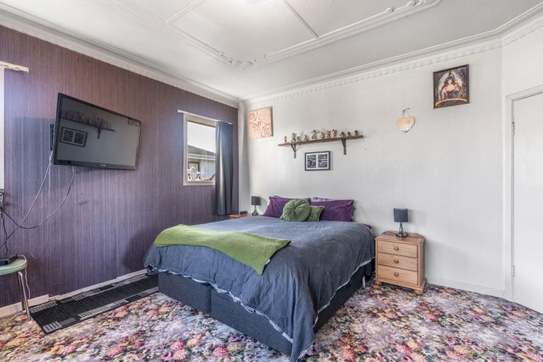 Photo of property in 64 Martin Street, Strathern, Invercargill, 9812