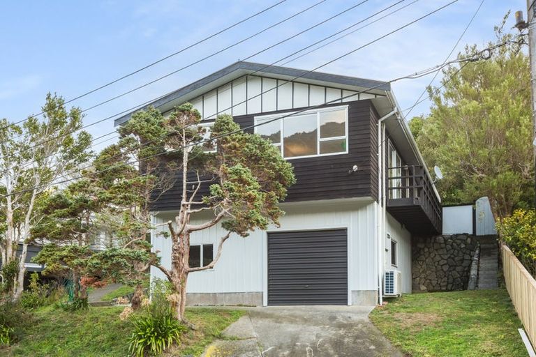 Photo of property in 137 Awarua Street, Ngaio, Wellington, 6035