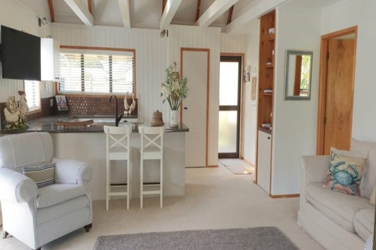 Photo of property in 131 Mckellar Place, Whangamata, 3620