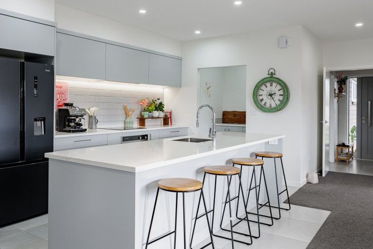 Photo of property in 35 Arihi Crescent, Frimley, Hastings, 4120