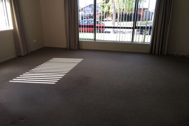 Photo of property in 32 Wiltshire Drive, Huntington, Hamilton, 3210