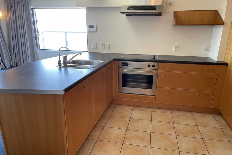 Photo of property in Endeavour Apartments, 125u4 Thorndon Quay, Pipitea, Wellington, 6011