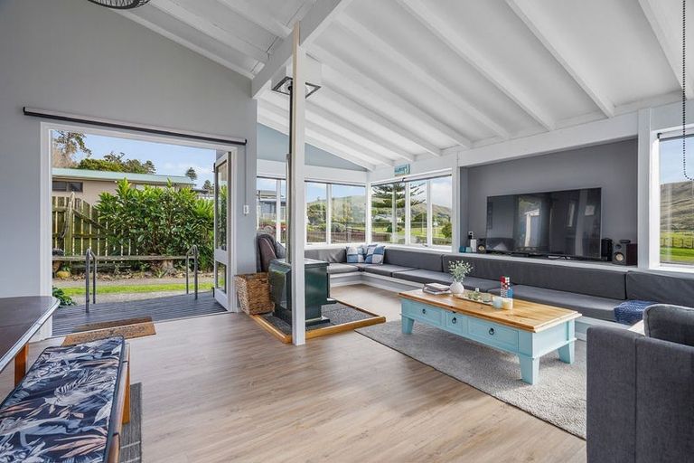 Photo of property in 3428 Pourerere Beach Road, Pourerere, Waipawa, 4271