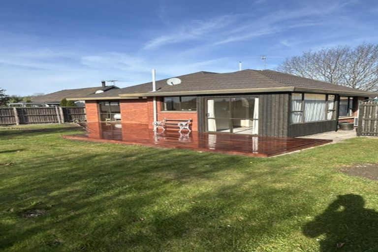 Photo of property in 46b Karnak Crescent, Russley, Christchurch, 8042