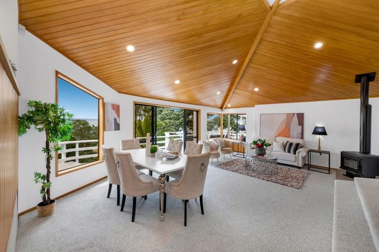 Photo of property in 16 Tainui Road, Cockle Bay, Auckland, 2014