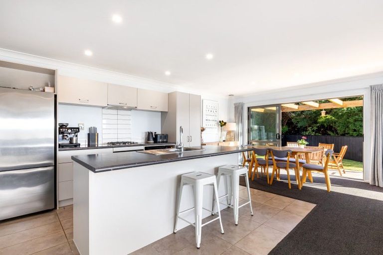 Photo of property in 14 Gennaker Lane, Whitby, Porirua, 5024