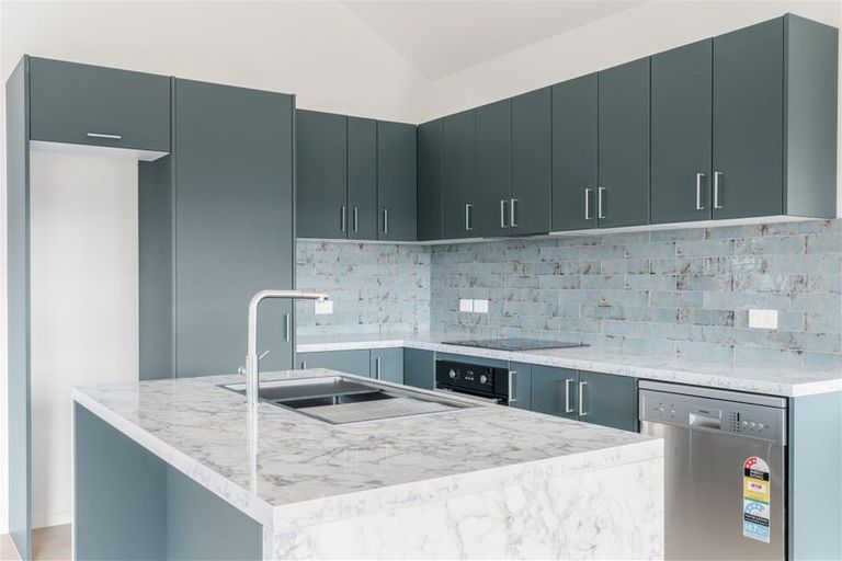 Photo of property in 2 Tokoroa Road, Tairua, 3508