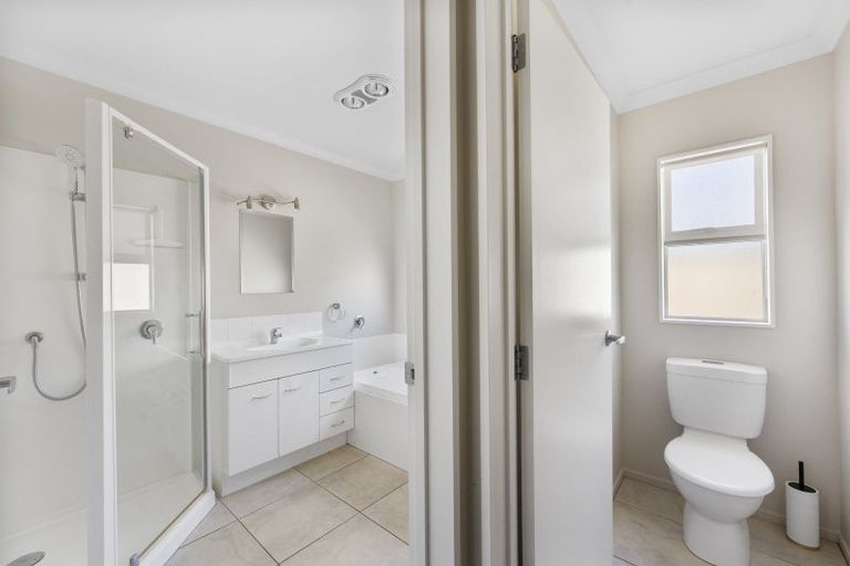 Photo of property in 19a Hammond Road, Taradale, Napier, 4112
