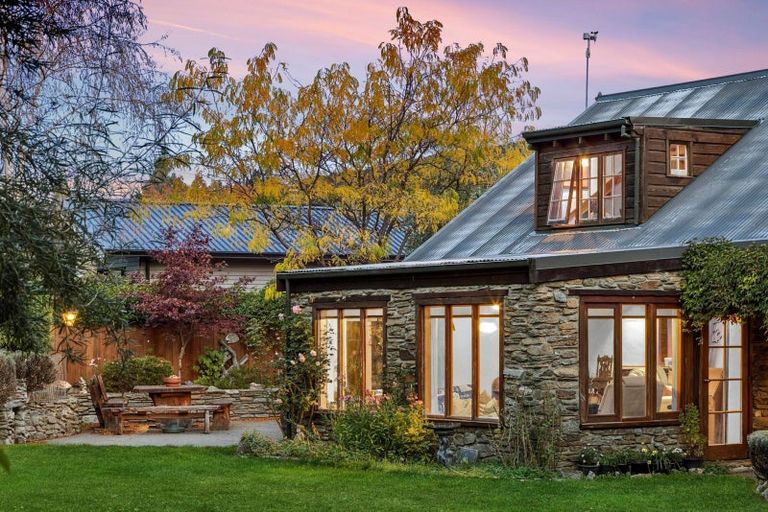 Photo of property in 426 Aubrey Road, Wanaka, 9305