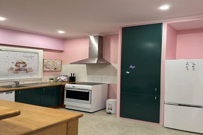 Photo of property in Zena Court, 11f4 Dufferin Street, Mount Victoria, Wellington, 6021
