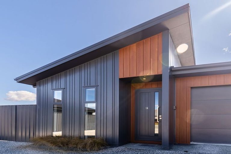 Photo of property in 1 Aoraki Crescent, Twizel, 7901