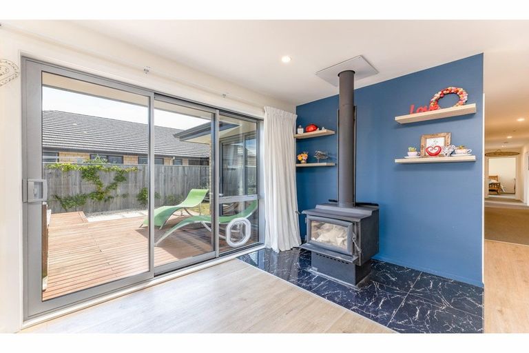 Photo of property in 104 Pegasus Boulevard, Pegasus, 7612