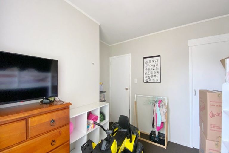 Photo of property in 1 Iorangi Place, Hillpark, Auckland, 2102