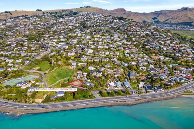 Photo of property in 4 The Brae, Mount Pleasant, Christchurch, 8081