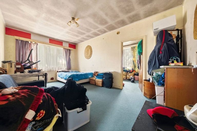 Photo of property in 2 Forbes Road, Favona, Auckland, 2024