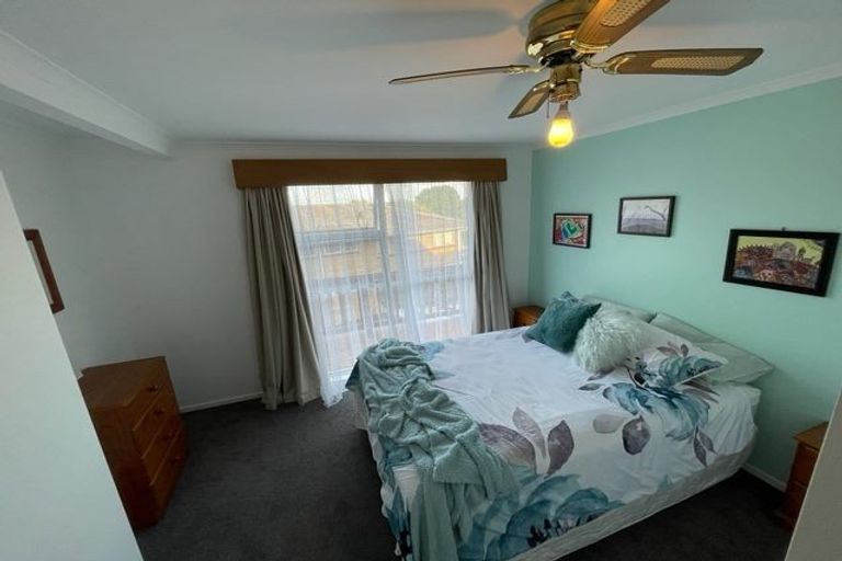 Photo of property in 57 Fairmount Road, Titirangi, Auckland, 0604