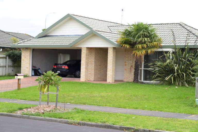 Photo of property in 16 Glassonby Road, Northpark, Auckland, 2013
