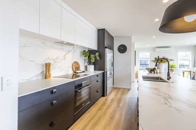 Photo of property in 14a Pegasus Place, Kelvin Grove, Palmerston North, 4414