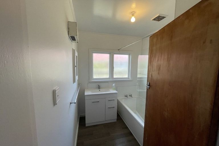 Photo of property in 20 Renfrew Street, Upper Riccarton, Christchurch, 8041