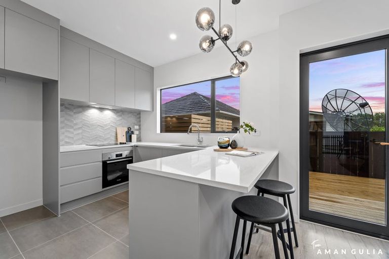 Photo of property in 7e Poto Street, Te Atatu South, Auckland, 0610